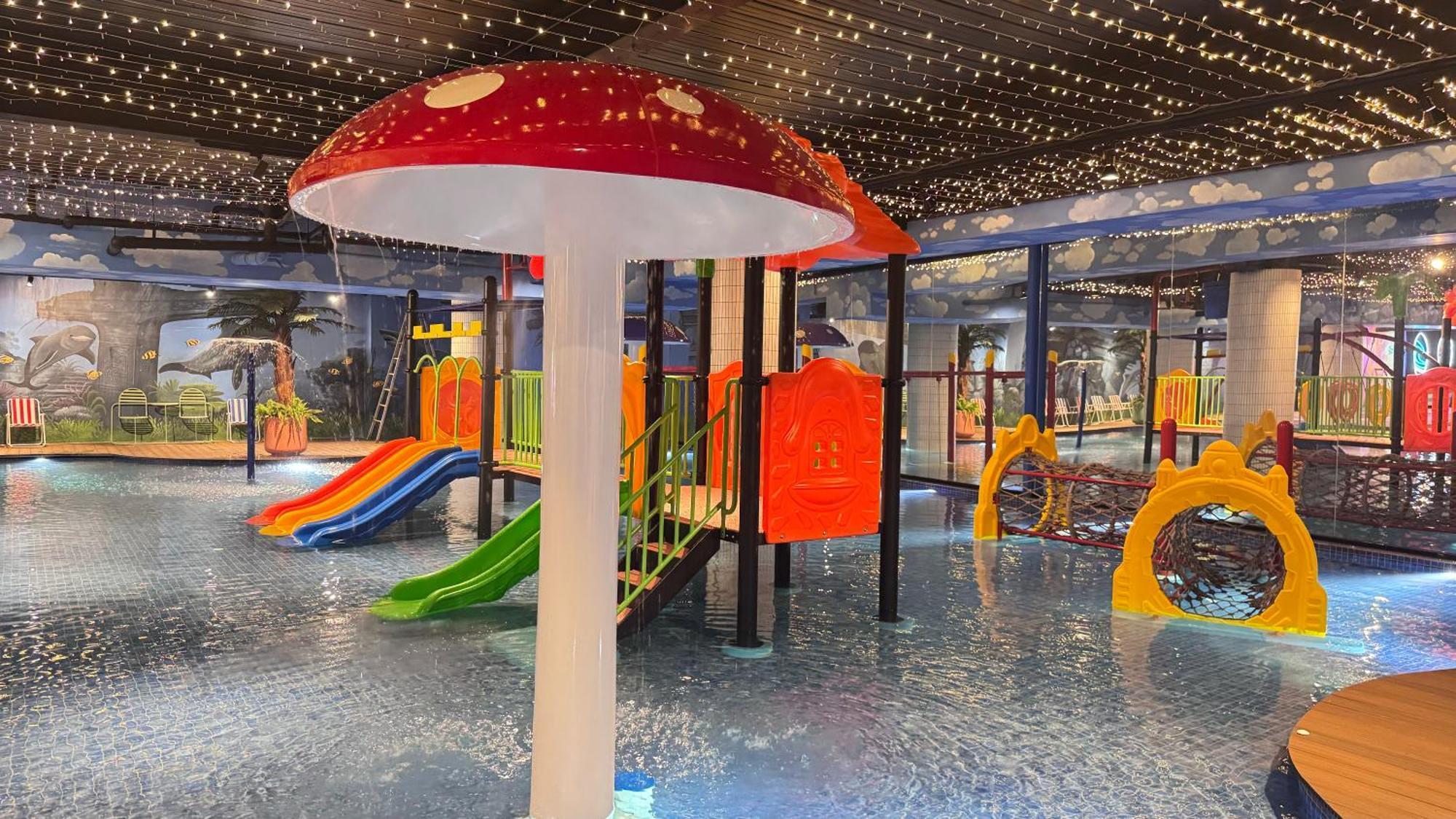 Yellow Bee Resort Cililitan ジャカルタ エクステリア 写真